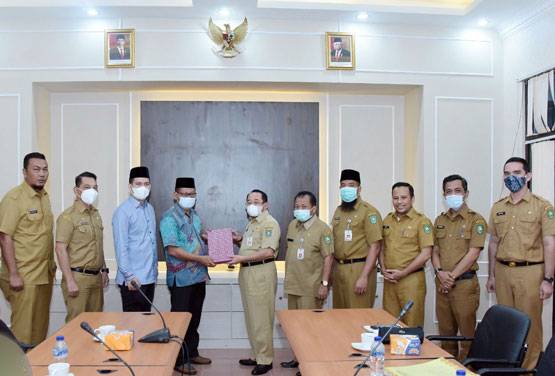 DPRD Terima Penyerahan RKUA RPPAS TA 2022 Pemkab Bengkalis