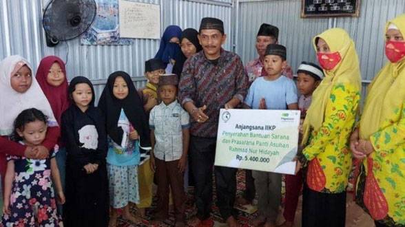 Peduli Sesama, IIKP Pekanbaru Serahkan Bantuan Material Bangunan untuk Panti Asuhan