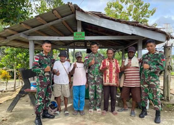 Kepala Kampung Somografi dan Perwakilan Masyarakat Kampung Umuaf Kunjungi Pos Ubrub