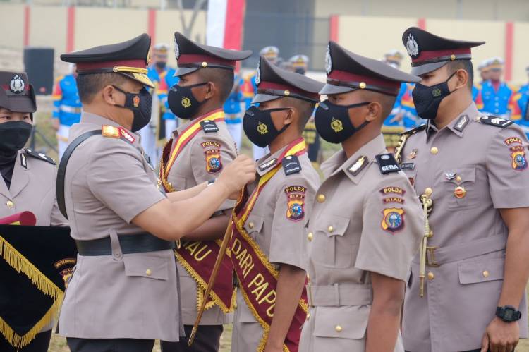 Lantik 449 Bintara Polisi TA 2021, Kapolda Riau "Jadilah Polisi Yang Bermanfaat"