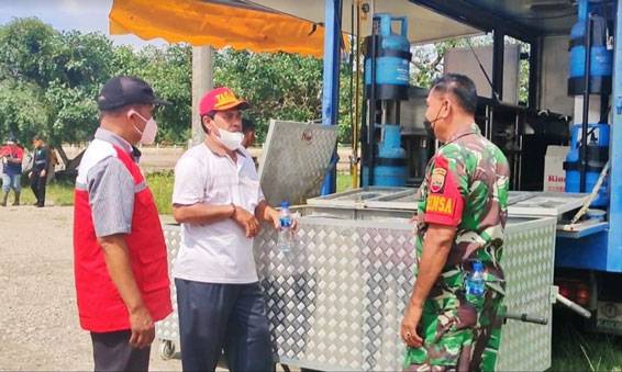 Tinjau Banjir Batang Lubuh, Bupati Rohul Siapkan Dapur Umum