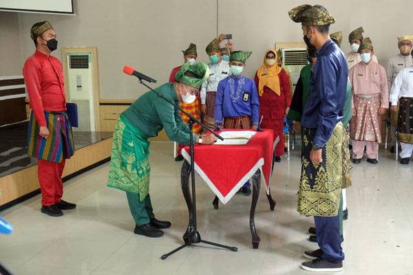 Ini Nama-nama Pejabat Eselon II, III yang Dilantik Bupati Kepulauan Meranti