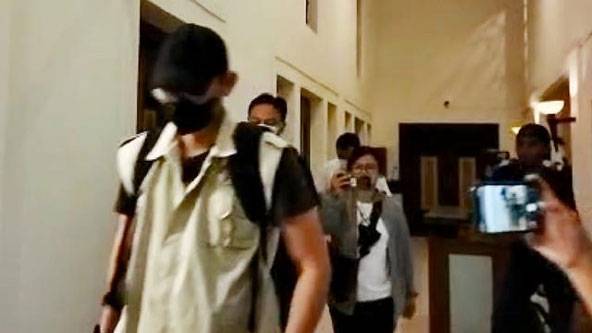 KPK Obok-Obok Ruangan Khofifah dan Emil Dardak terkait Sahat Tua Simanjuntak