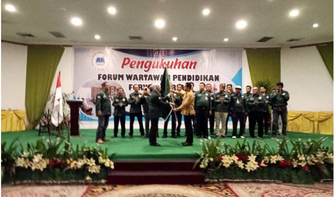 Munazlen Nazir Nakhodai Forwadik Riau 2022-2025