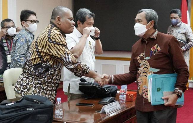 Kisruh Beda Data DBH Pusat dan Daerah, Syamsuar Sarankan Rekonsiliasi Penghitungan