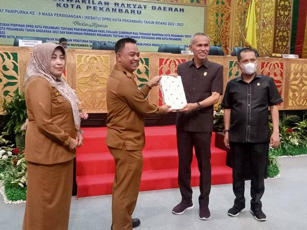 Lewat Paripurna DPRD, Pemko Pekanbaru Ajukan Ranperda Pokok-Pokok Pengelolaan Keuangan Daerah