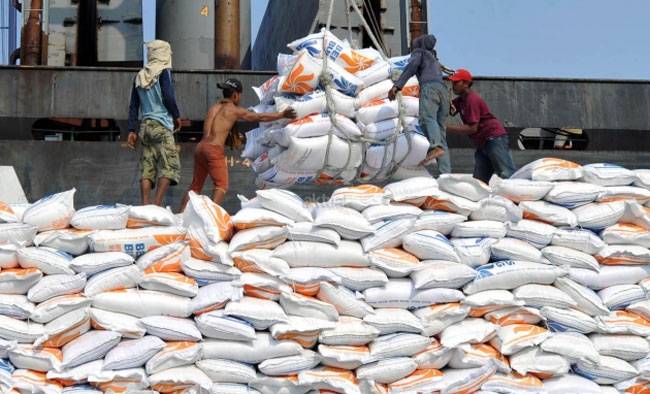 Impor Beras Coreng Prestasi Swasembada