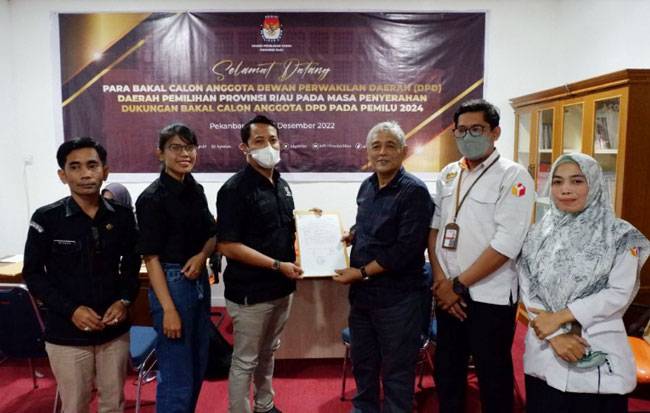 9 Bacalon DPD RI Serahkan Dukungan Minimal ke KPU Riau