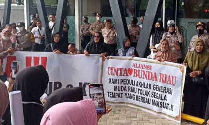 LAM Riau Desak Pemko Pekanbaru Cabut Izin JP Pub dan KTV