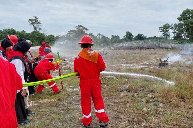 Cegah Karhutla, PT Arara Abadi Lakukan Sosialisasi dan Simulasi di Kampus UMRI