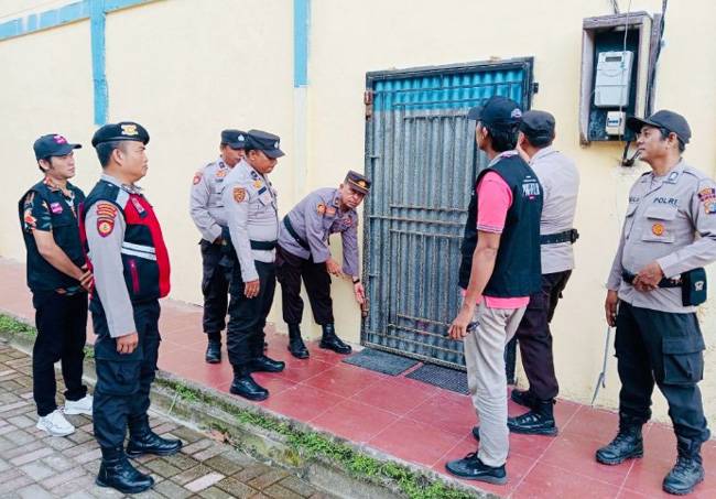 Logistik Pemilu di Riau Dijaga 24 Jam