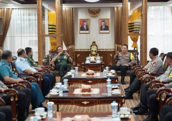 Kunjungi Mabes Polri, Panglima TNI Perkuat Sinergi TNI-Polri