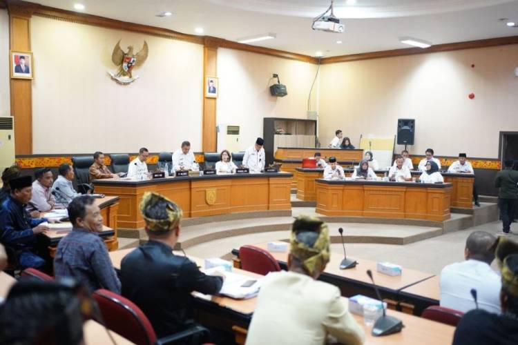 Abaikan Undangan Rapat Bersama Pemerintah dan Masyarakat, Gubri Pesan HGU PT. SIR Jangan Diperpanjang