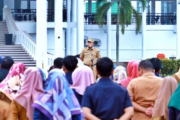 Wabup Husni Merza: "Say No to LGBT"