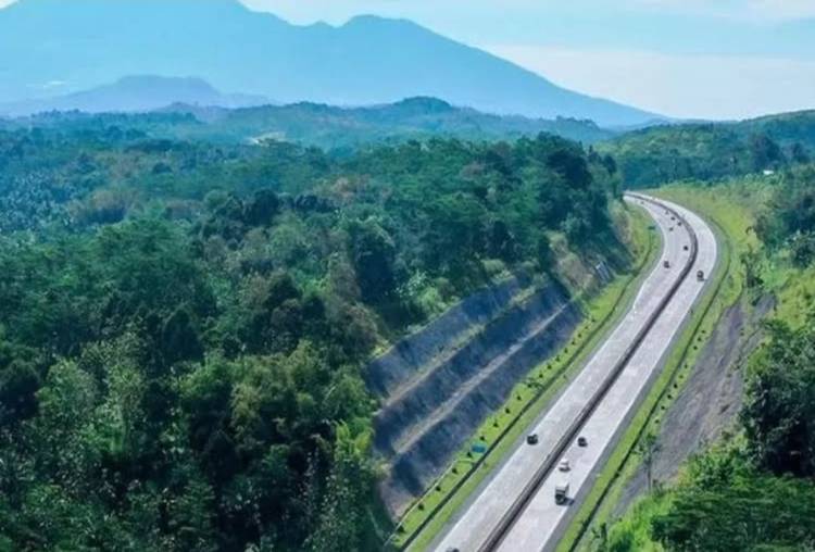 View Gunung Singgalang Magnet Keindahan Tol Padang - Sicincin