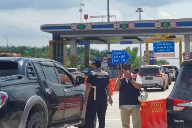 Libur Nataru, Pengguna Tol Pekanbaru-Dumai Melonjak