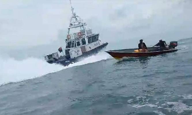 Ini Tindakan Bakamla RI Terhadap Nelayan Indonesia yang Diusir Kapal Singapura