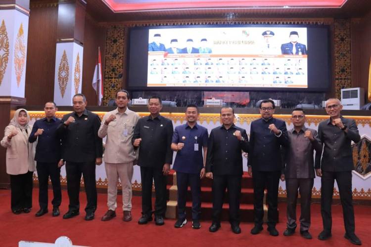 Gelar Rapat Paripurna, DPRD Pekanbaru Bahas Ranperda APBD-P 2024 dan APBD 2025