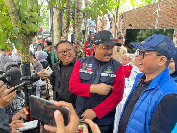 Mensos Gus Ipul: Ketum SMSI Firdaus yang Membuat Kami Terperangkap