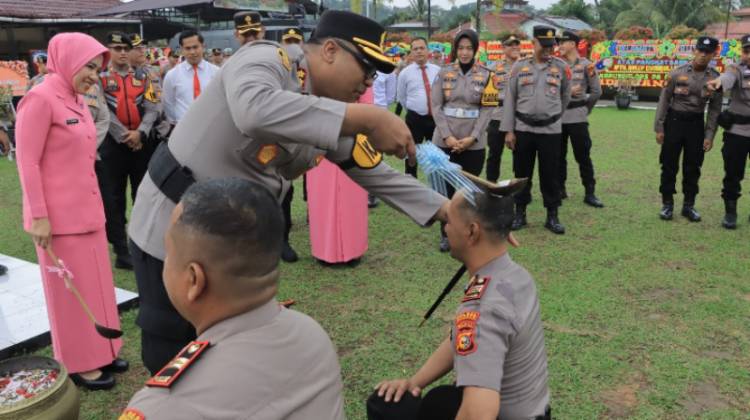 Sebanyak 82 Personel Polres Kampar Naik Pangkat, Simak Pesan Kapolres