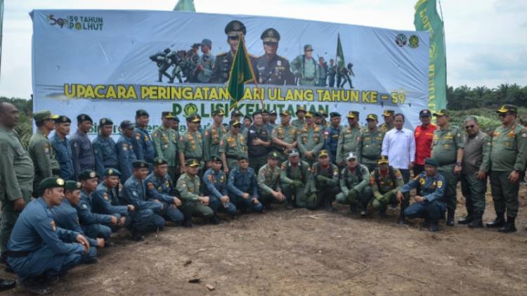 Polhut Gelar Upacara Peringatan Ulang Tahun Ke-59 di Kawasan Pemulihan TNTN