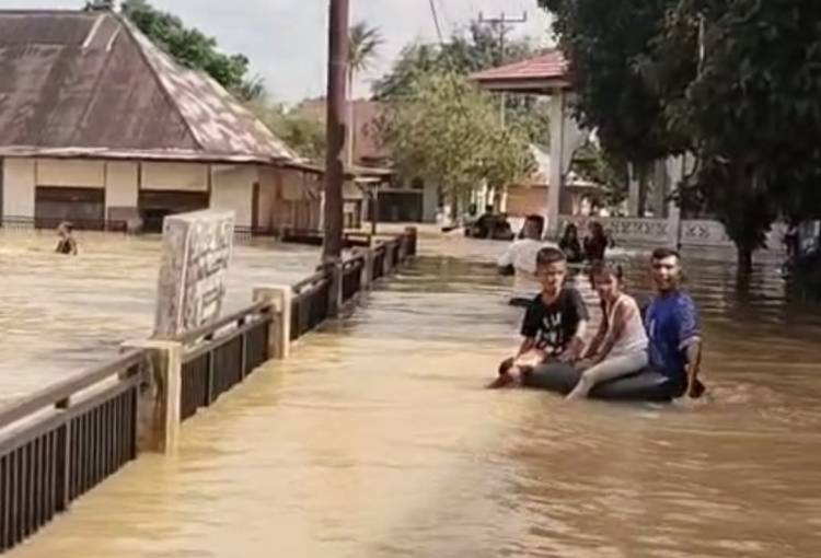 4 Daerah di Riau Diminta Segera Tetapkan Status Siaga Hidrometeorologi