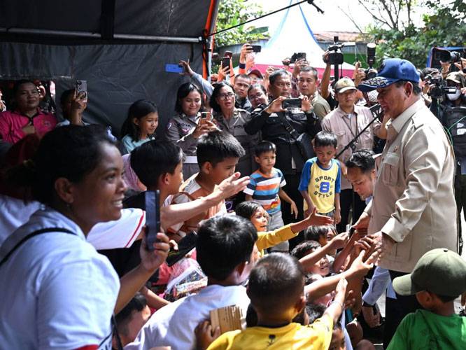 Panglima TNI Dampingi Presiden RI Pastikan Penanganan dan Pemulihan Bencana Terkendali