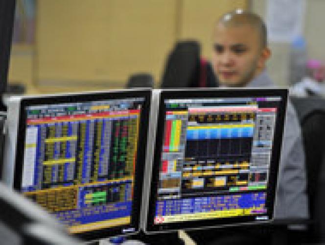  Flash - IHSG Dibuka Naik 27,23 Poin Menjadi 4.301