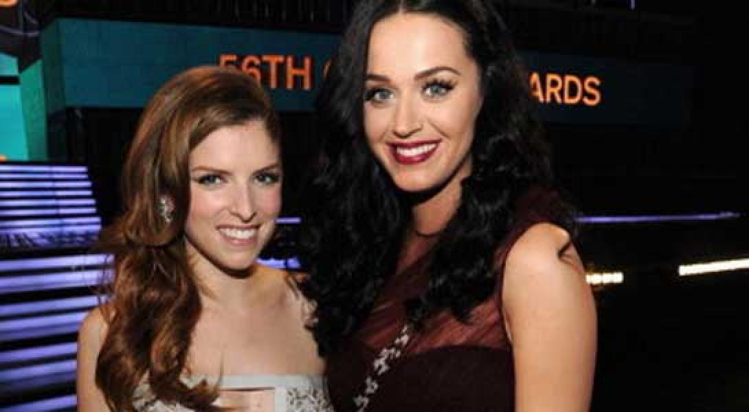 Anna Kendricks Pasrah Payudaranya Diraba Katy Perry