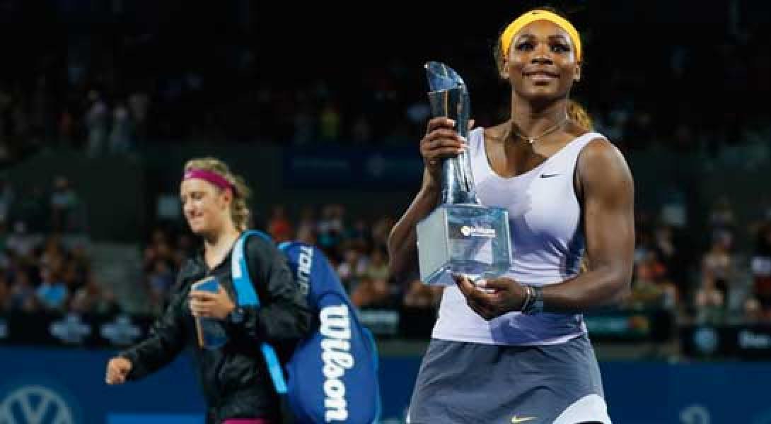 Jinakkan Azarenka, Serena Buka 2014 dengan Trofi