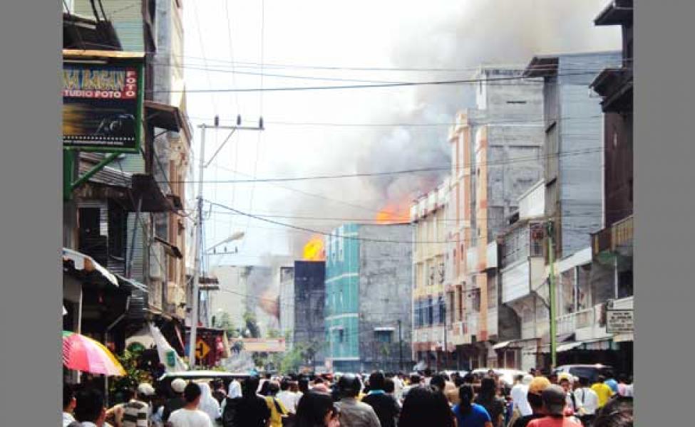 Kawasan Padat Penduduk di Rohil Terbakar 