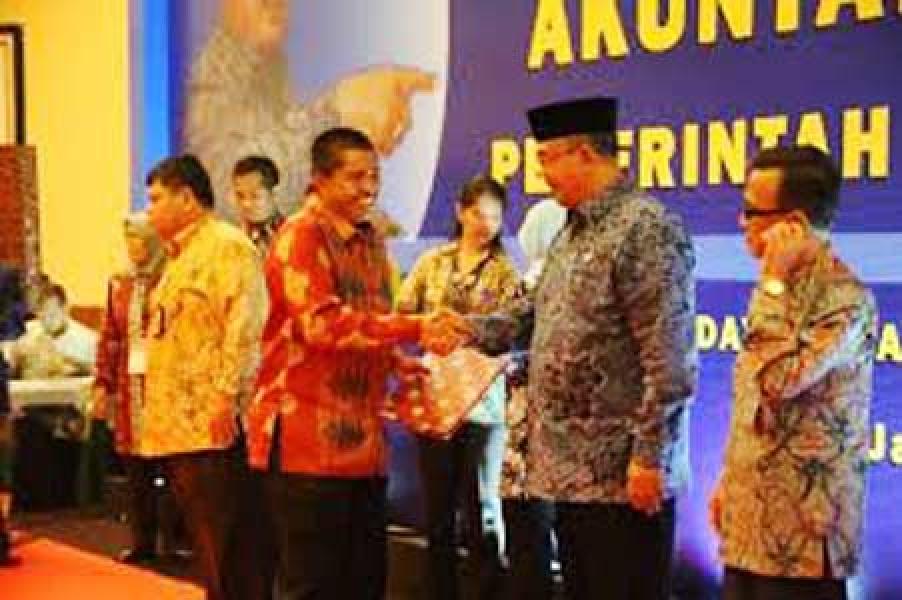 Siak Terima Penghargaan Akuntabilitas Kinerja Dari Kemenpan RI