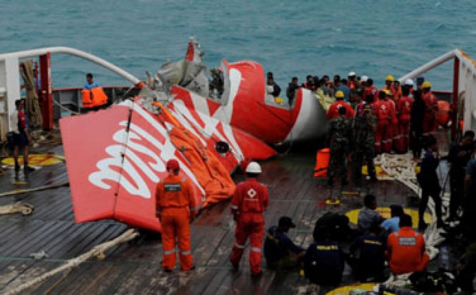 Black Box AirAsia Ditemukan