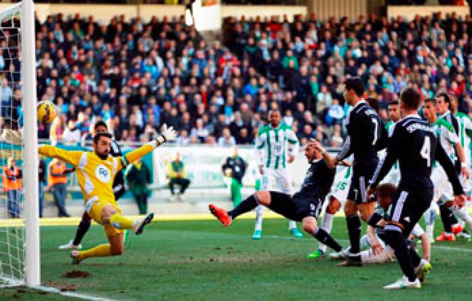 CR7 Dikartumerah, Madrid Diselamatkan Penalti