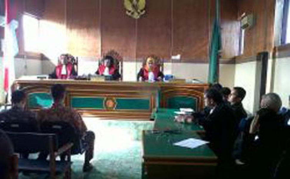 Hakim Vonis Bebas 2 Bos PT NSP