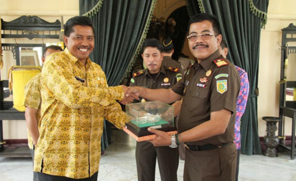 Kajati Ingatkan Jaksa di Riau Harus Bekerja Optimal