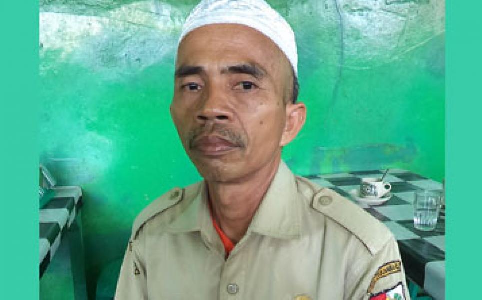 Kepsek Tempeleng Penjaga Sekolah