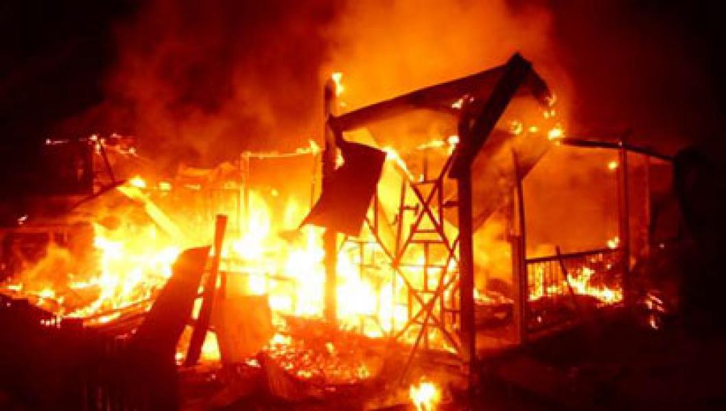 Kompor Meledak, Rumah Guru Terbakar