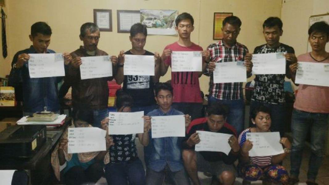Patroli Dialogis Jalan Kaki, Polsek Lima Puluh Jaring 9 Pria dan 3 Wanita Tanpa Identitas