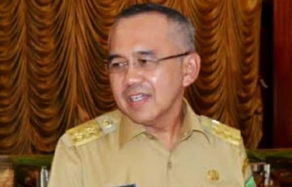 Plt Gubri Enggan Berkomentar Terkait Kasus Suap APBD Riau 2015