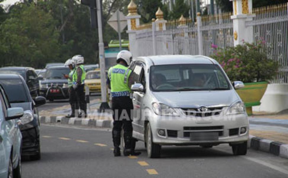 Satlantas Polresta Pekanbaru Lakukan Hunting Aksi Keselamatan