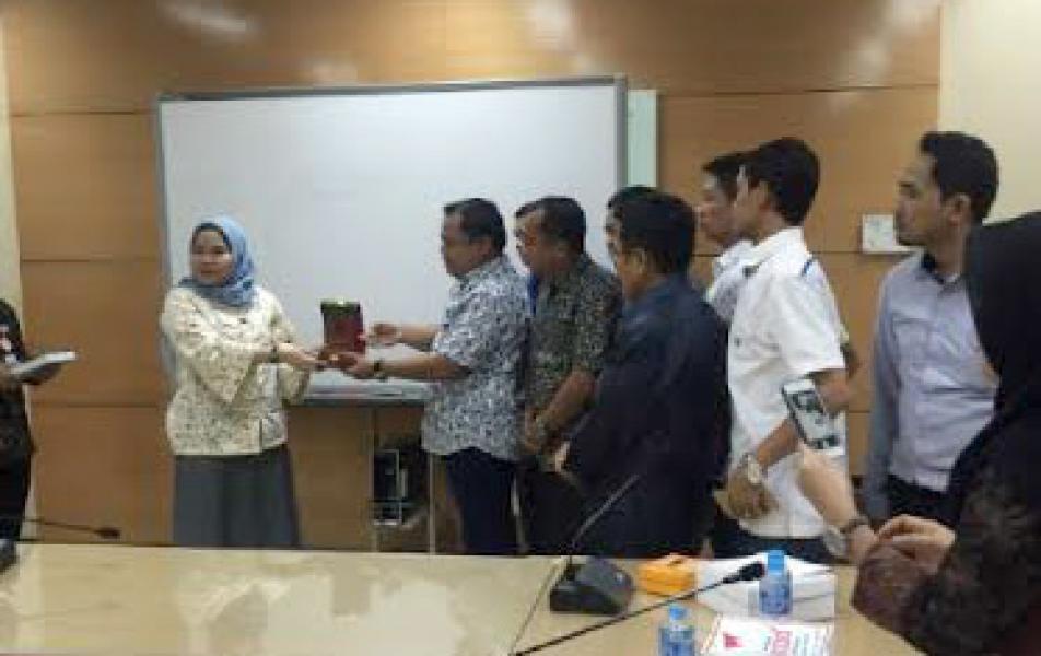 Komisi I DPRD Pelalawan Ajukan 3 point Soal PTT Bidan Desa dan Fakes ke Kemkes RI