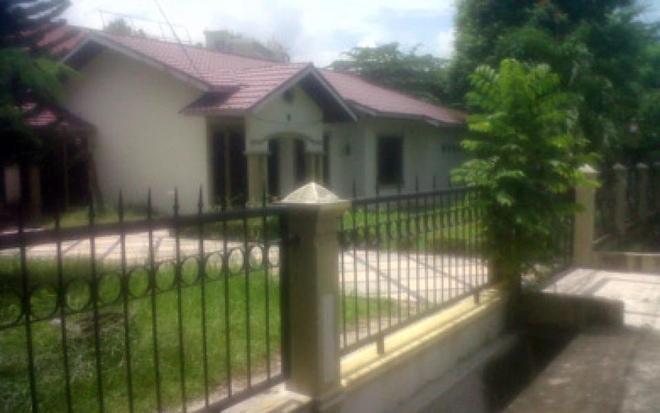 Lama Tak Ditempati, Rumah Dinas Sekwan Riau di Jalan Seberut jadi `Sarang Hantu`