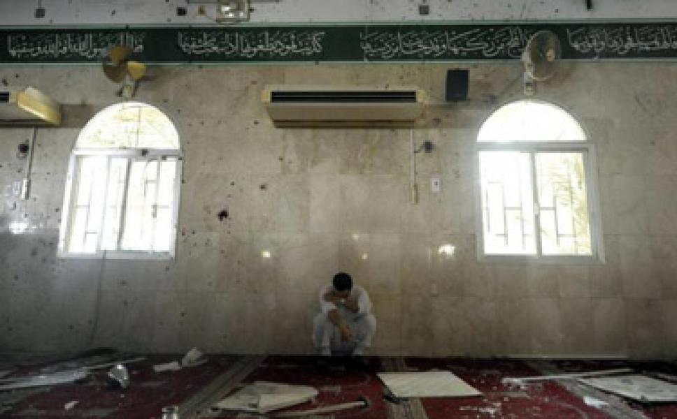 Masjid di Saudi Diserang Bom Bunuh Diri saat Jumatan