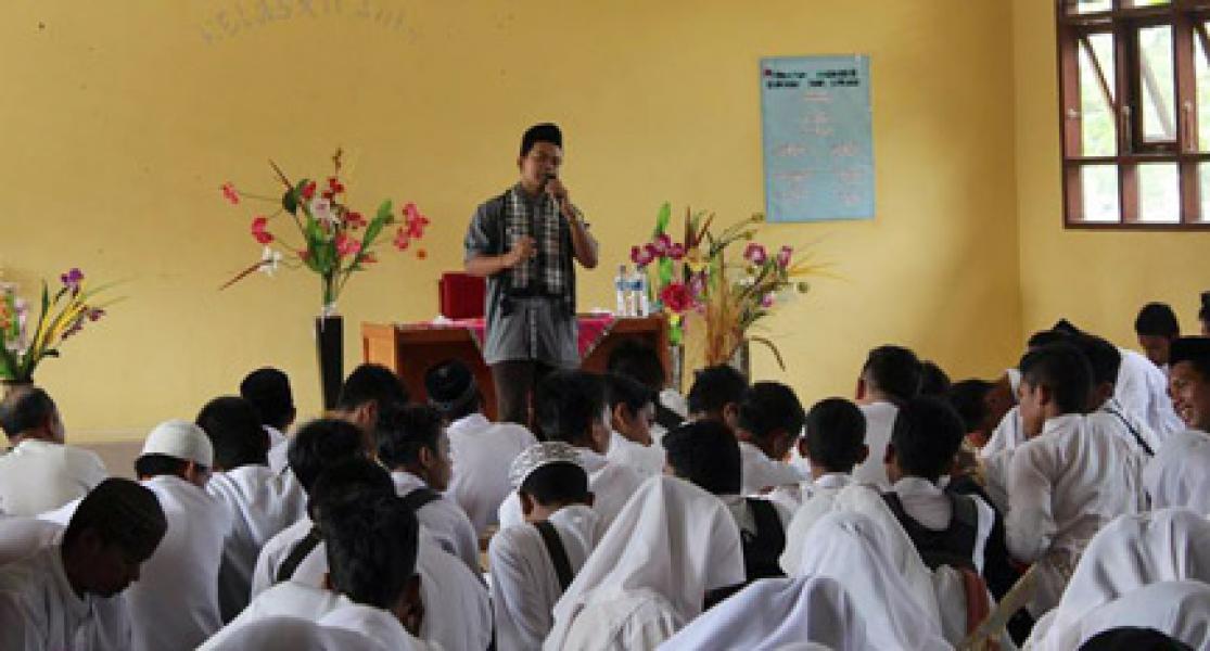 OSIS SMAN 1 Kepenuhan Peringati Maulid Nabi Muhammad SAW