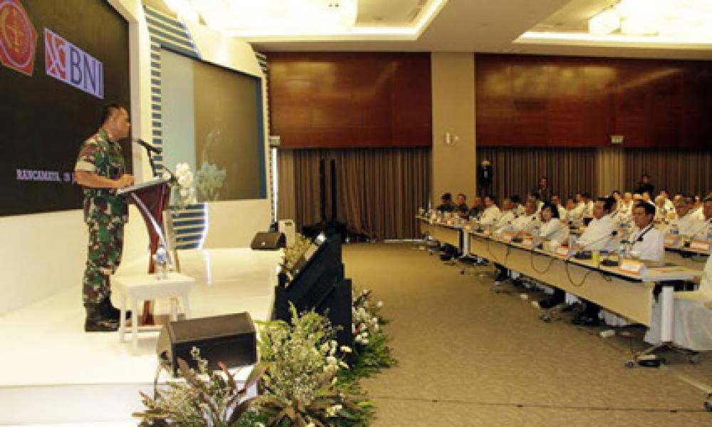 Panglima TNI Ceramah Dihadapan 240 Unsur Pimpinan Bank BNI