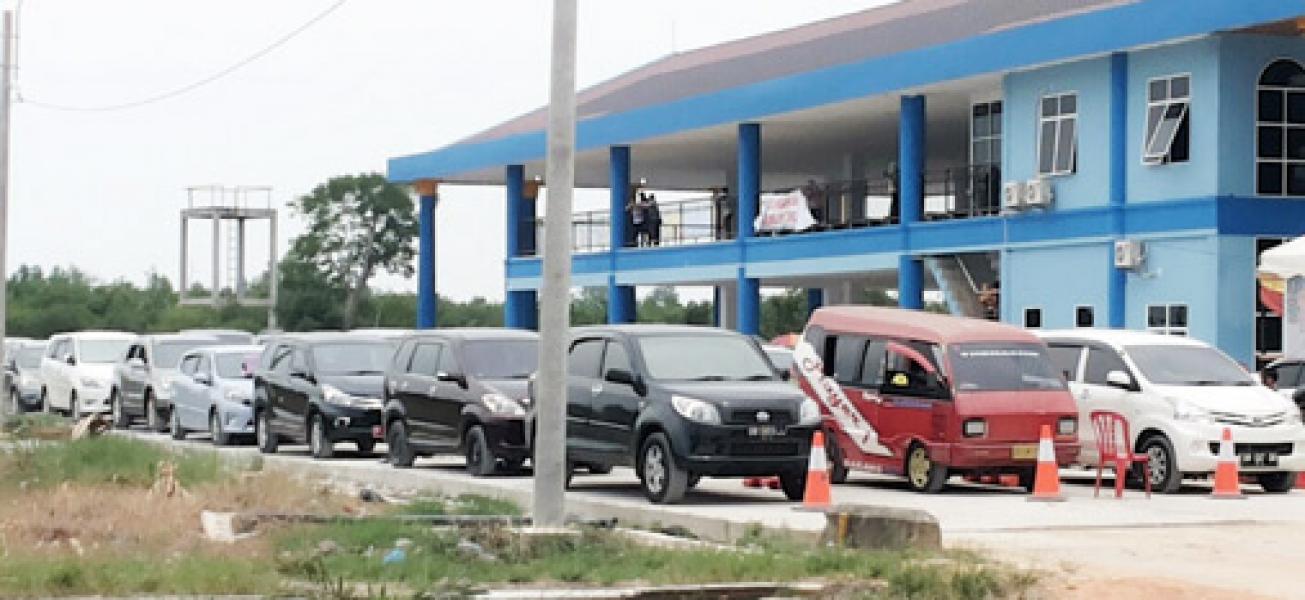Pj Bupati: Siapa pun Harus Mematuhi Aturan Antrian di Pelabuhan Ro-Ro