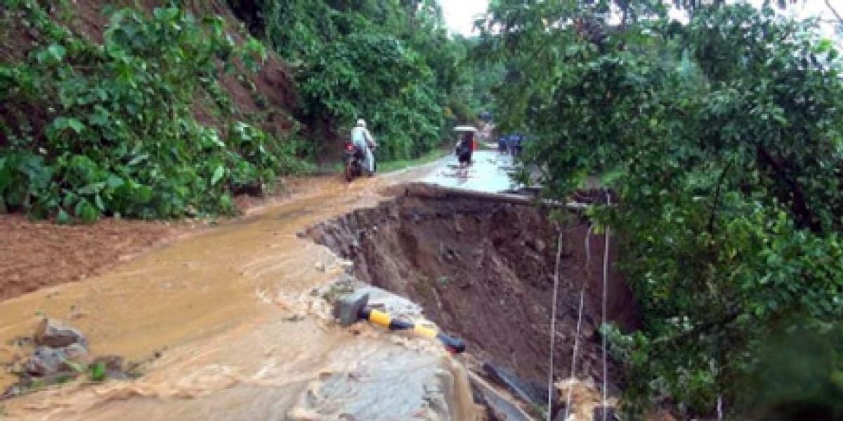 Plt Gubri Minta Pemkab Kampar Segera Atasi Musibah Longsor Empat Desa