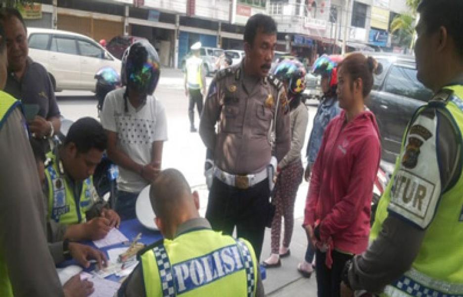 Puluhan Kendaraan Terjaring Razia yang Digelar Sat Lantas Pekanbaru
