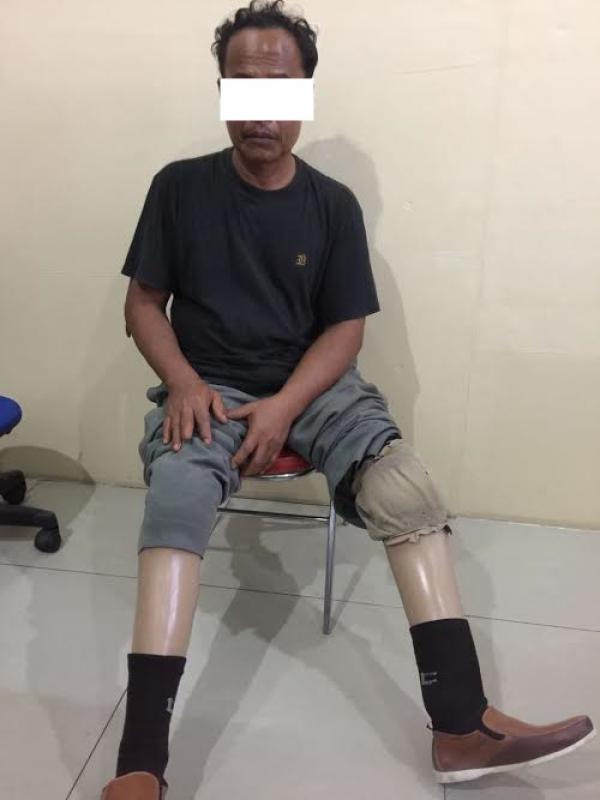 Bejat, Ayah Berkaki Buntung di Dumai Cabuli Dua Anak Kandungnya Yang Masih Bocah